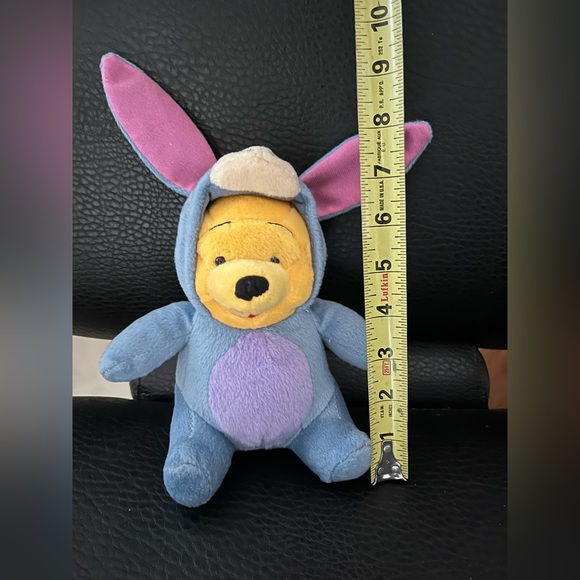 Winnie The Pooh in Eeyore - Picture 3 of 4